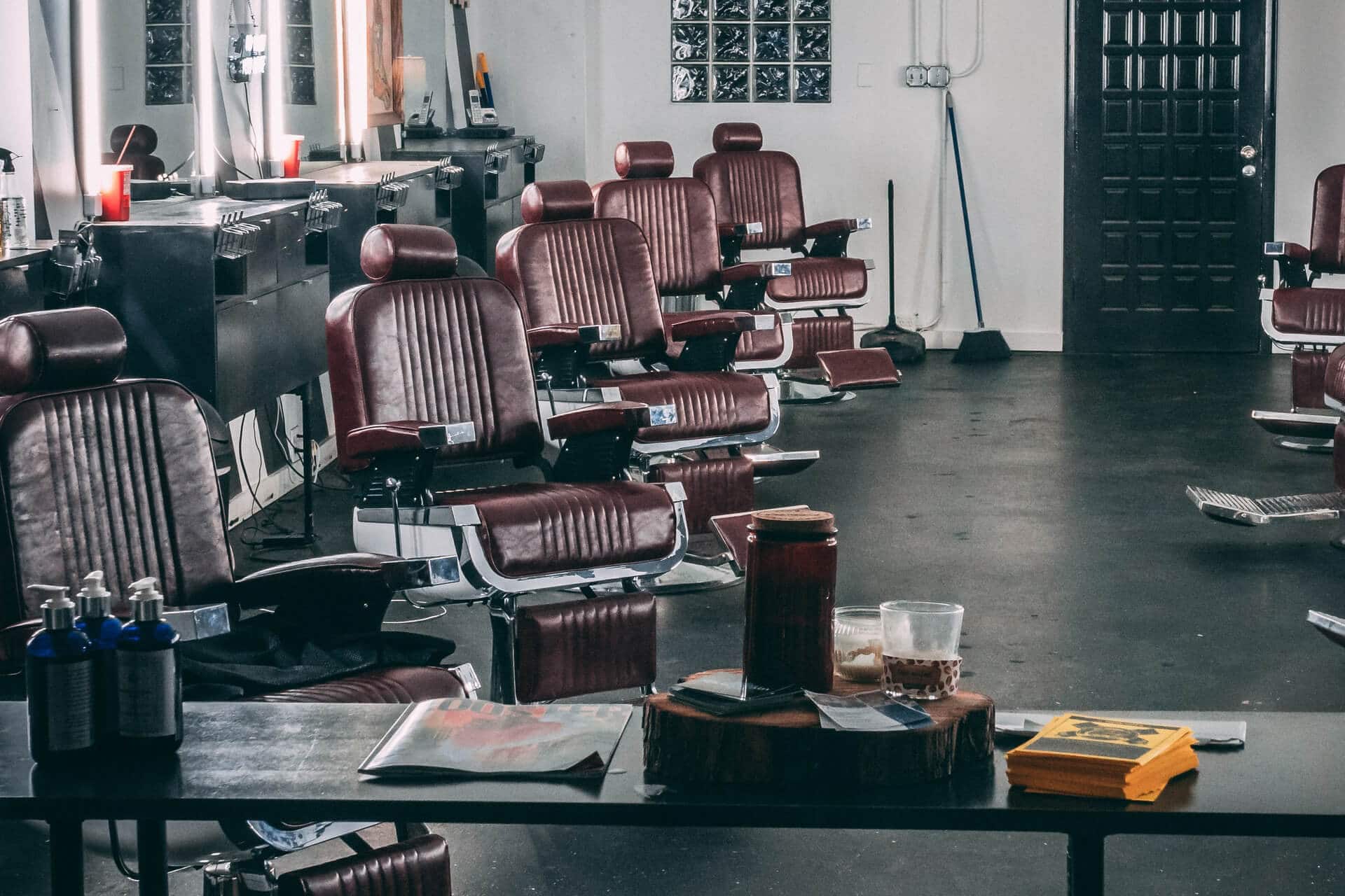 How to Set Up a Barbershop in Chicago